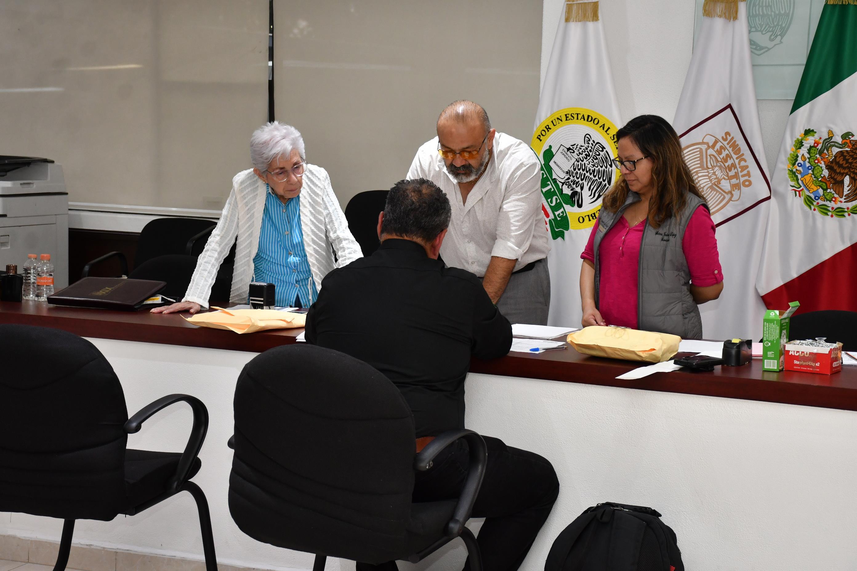 Entrega de Paquetes Electorales Seccionales, Sección XII, Colima